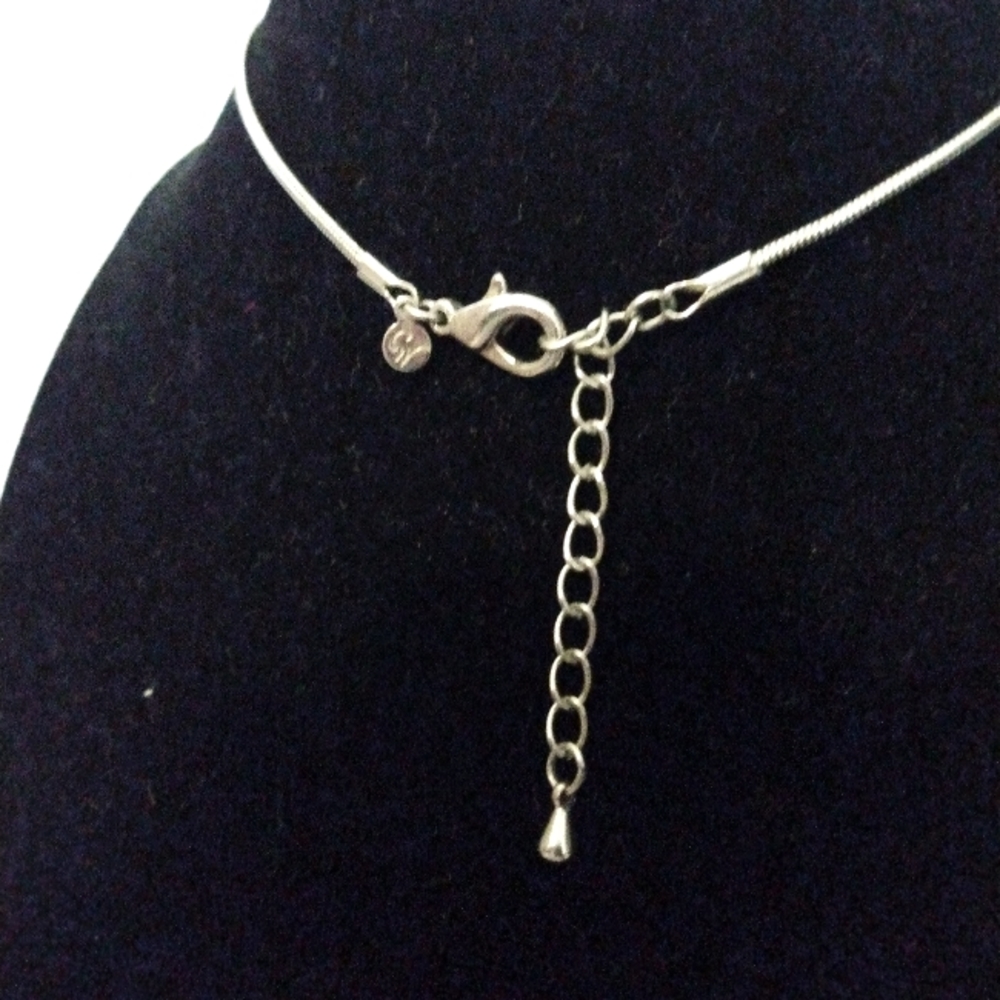 SOLD- Silver CW Key Heart Pendant Necklace - Picture 4 of 13